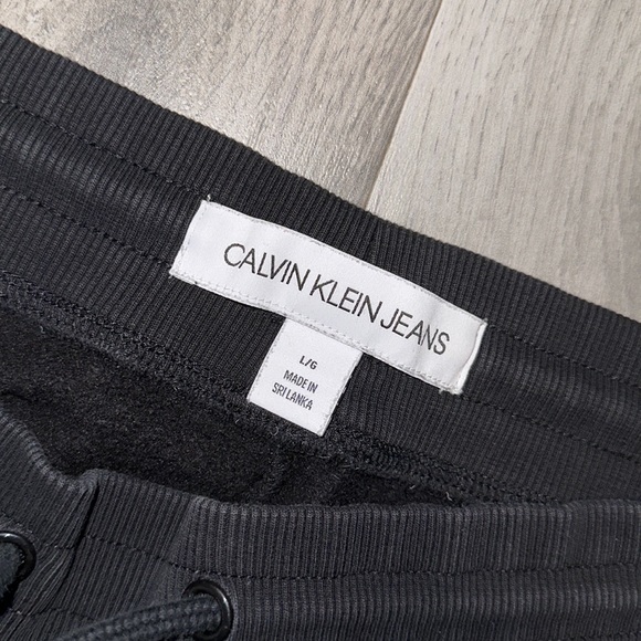 Calvin Klein jogging pants - Picture 3 of 3